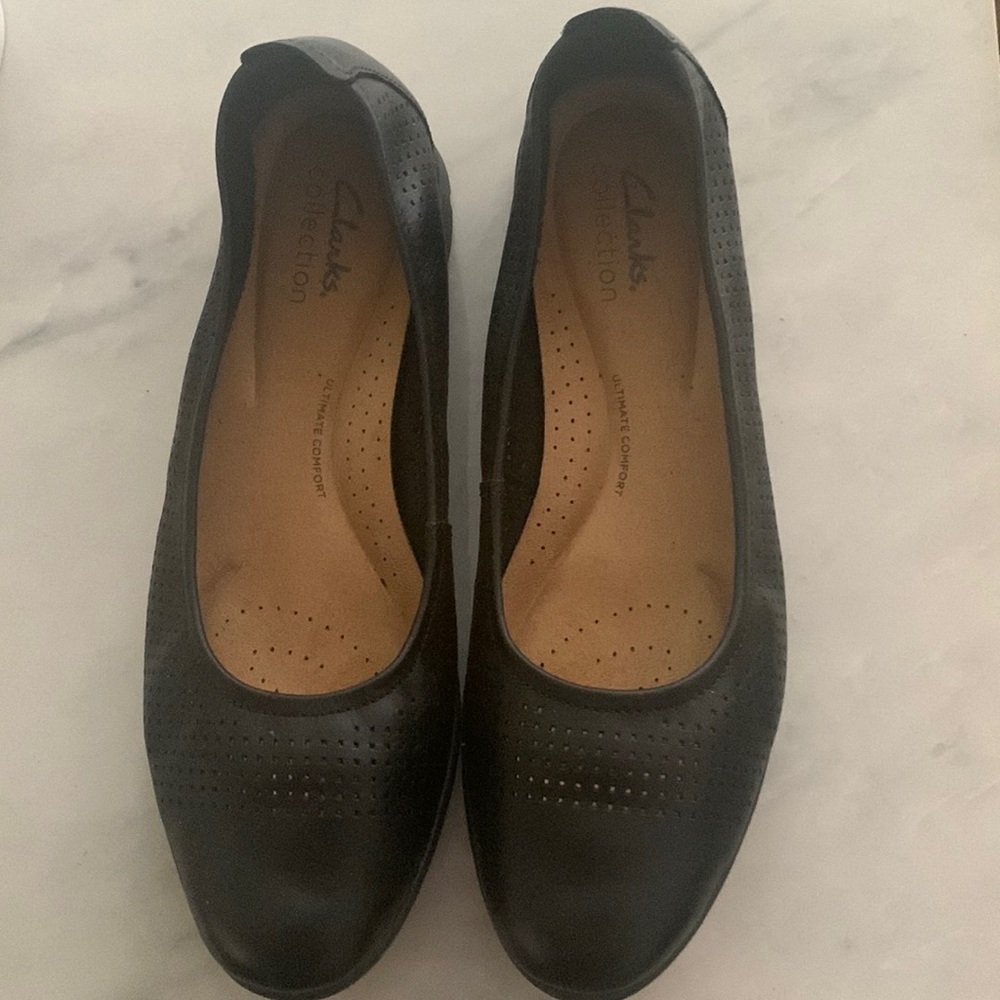 Black flats